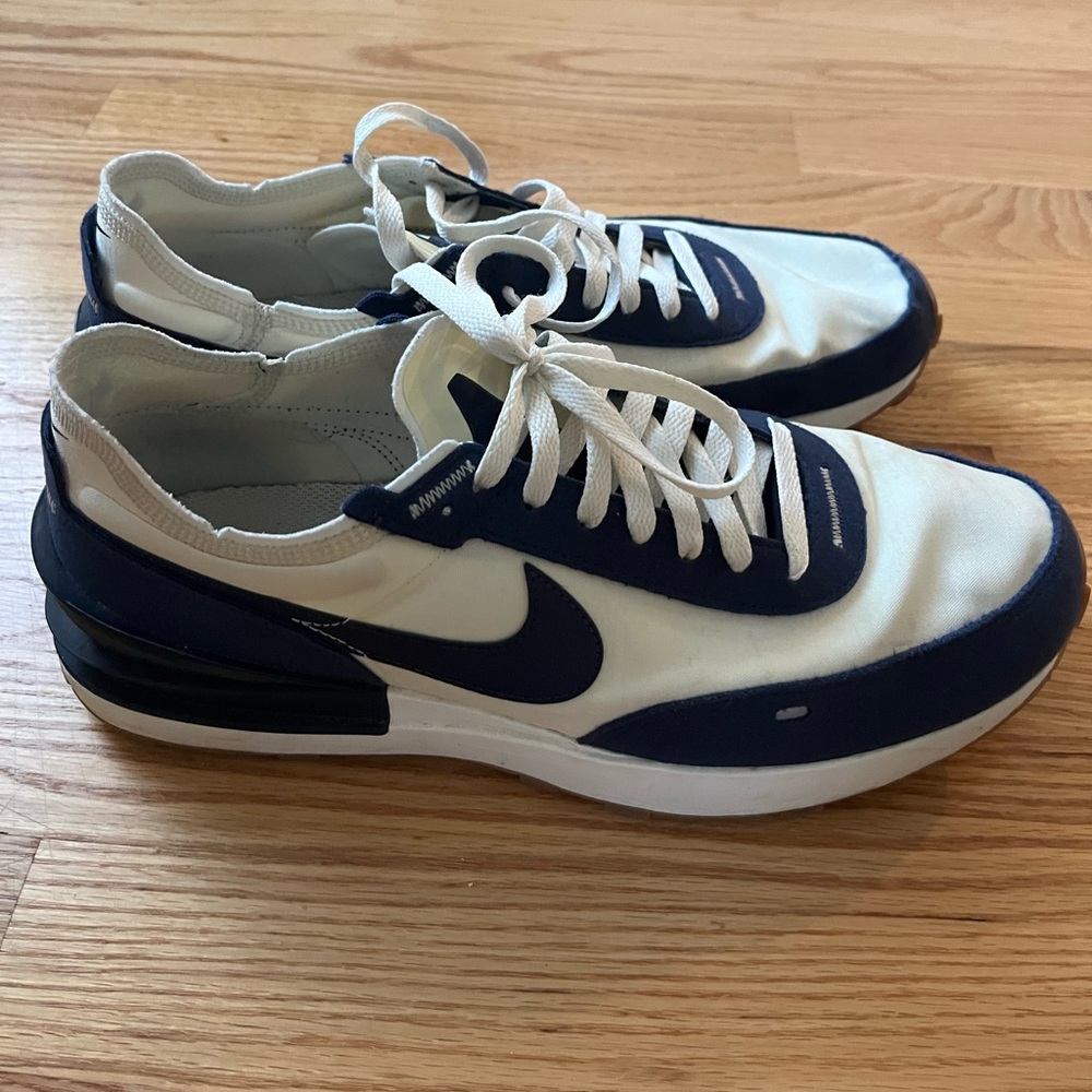 Nike Waffle running shoes men’s 10.5